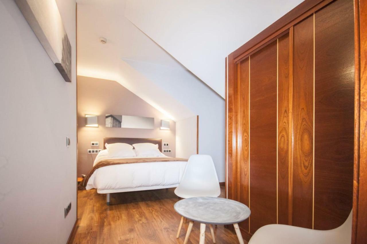 Hospedium Hotel La Casona Del Conde Noreña Zewnętrze zdjęcie